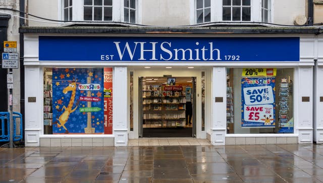 <p>WH Smith has agreed to sell its UK high street chain to <a href="hobbycraft.html">Hobbycraft</a> </p>